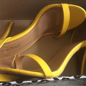 Worn once ..bright yellow size 10”s